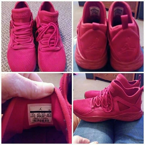 Mens jordans - Picture 1 of 1